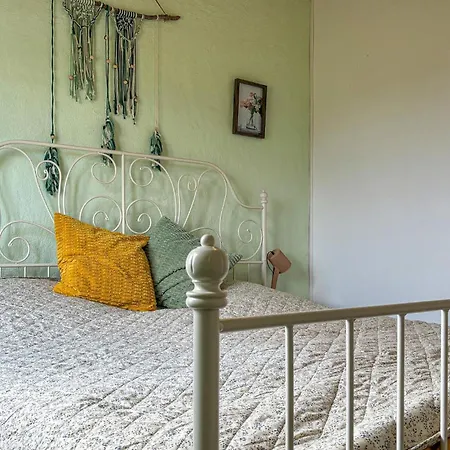 Semesterbostad 2 Bedroom Awesome In *