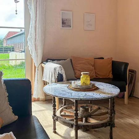 2 Bedroom Awesome In Holiday home Hojer